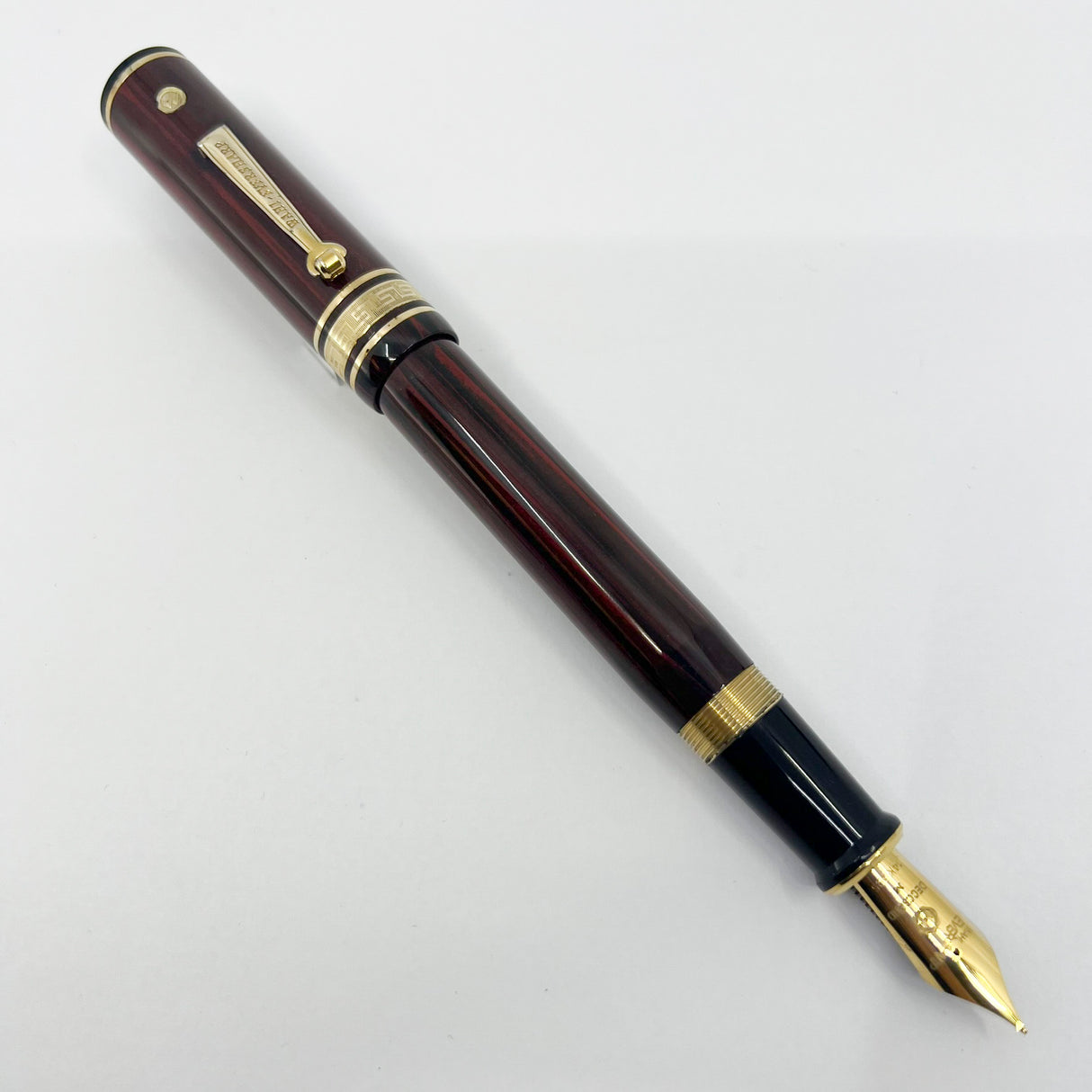 Wahl Eversharp Woodgrain Ebonite Decoband Oversized  Fountain Pen -  Medium #8 Size 14kt Gold Nib