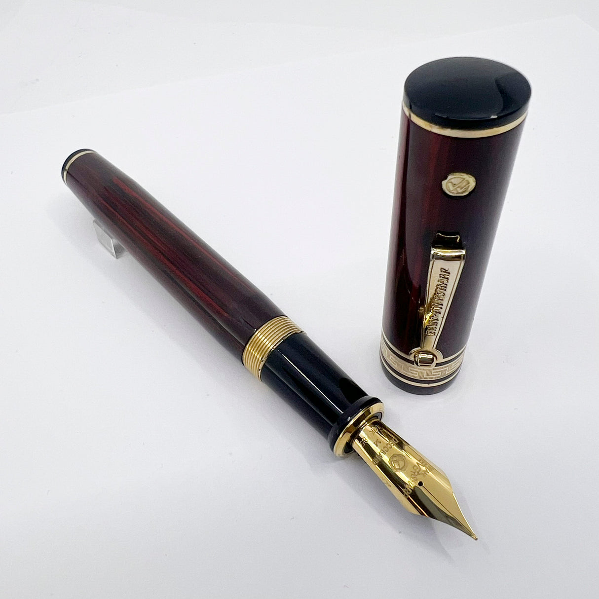 Wahl Eversharp Woodgrain Ebonite Decoband Oversized  Fountain Pen -  Medium #8 Size 14kt Gold Nib