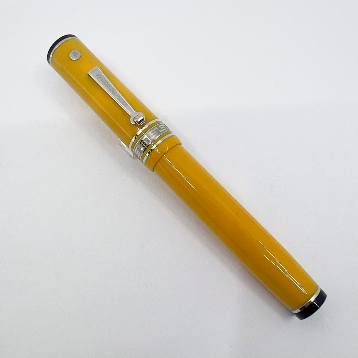 Wahl Eversharp Yellow Decoband Oversized  Fountain Pen -  Medium #8 Size 14kt Gold Nib