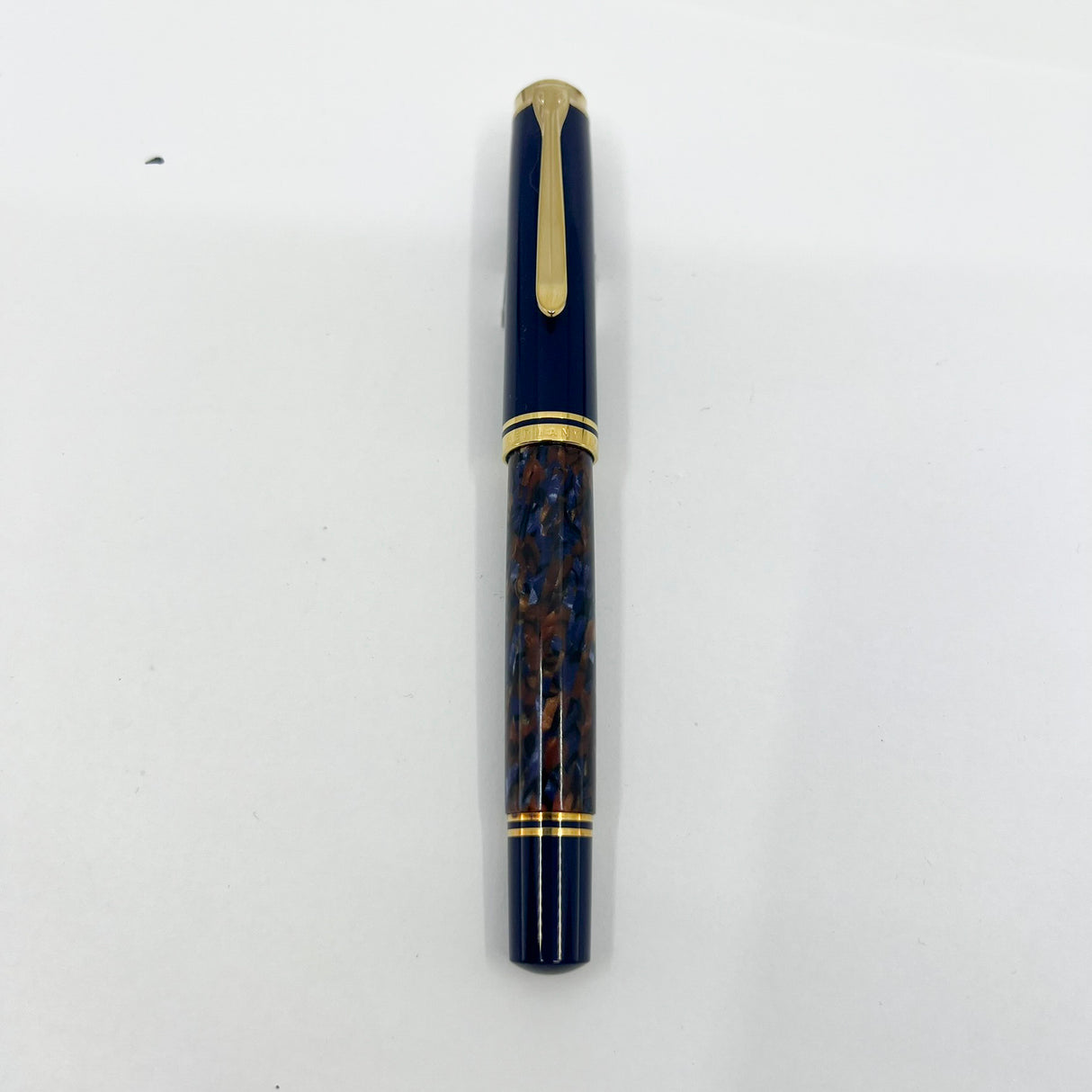 Pelikan M800 Stone Garden Fountain Pen - Medium 18kt Gold Nib