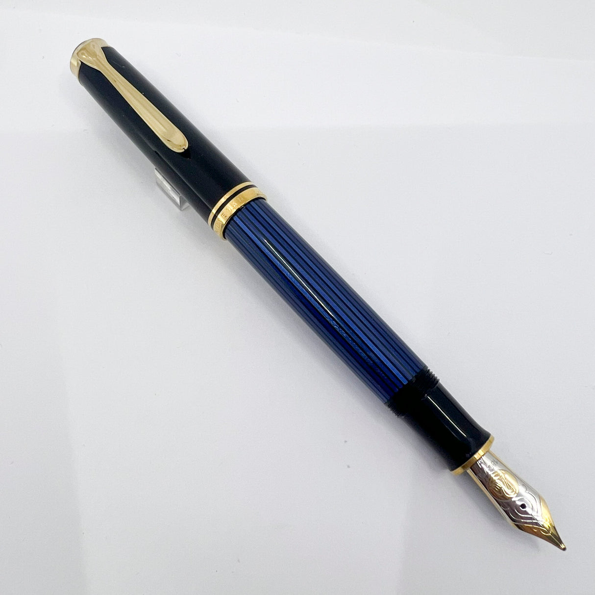 Pelikan M800 Black Cap/Blue Striped Barrel Fountain Pen - Medium 18kt Gold Nib