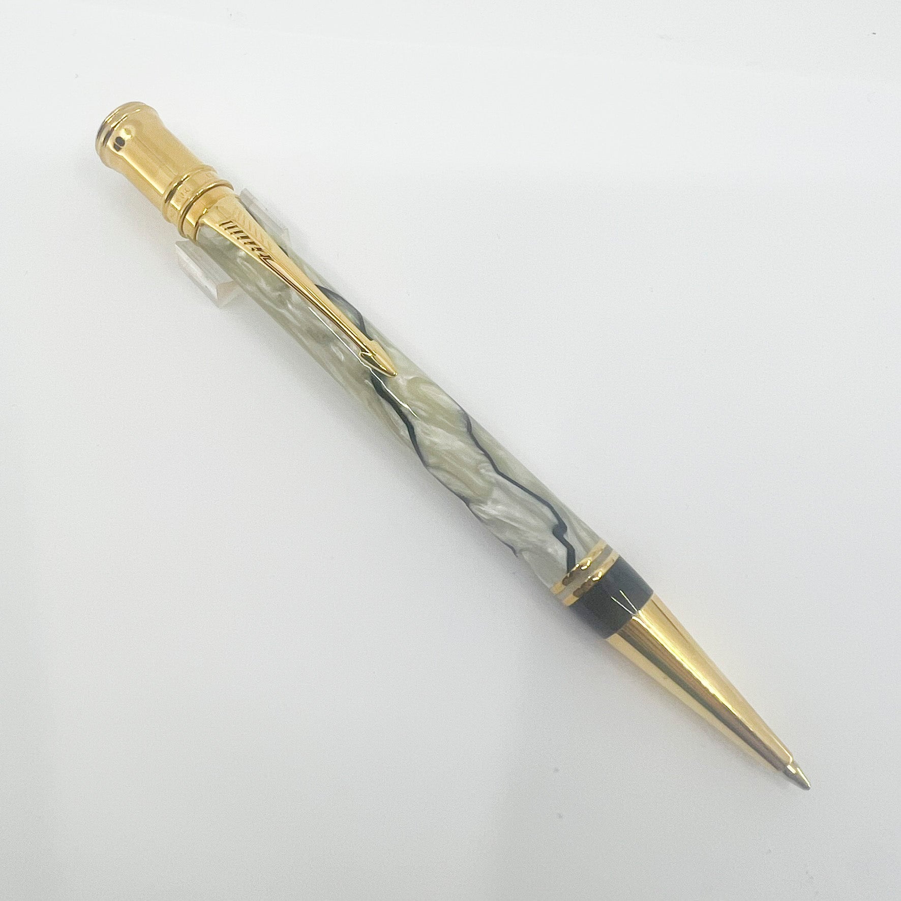 Parker Duofold Lustrous Pearl & Black Ballpoint Pen – Fountain Pen