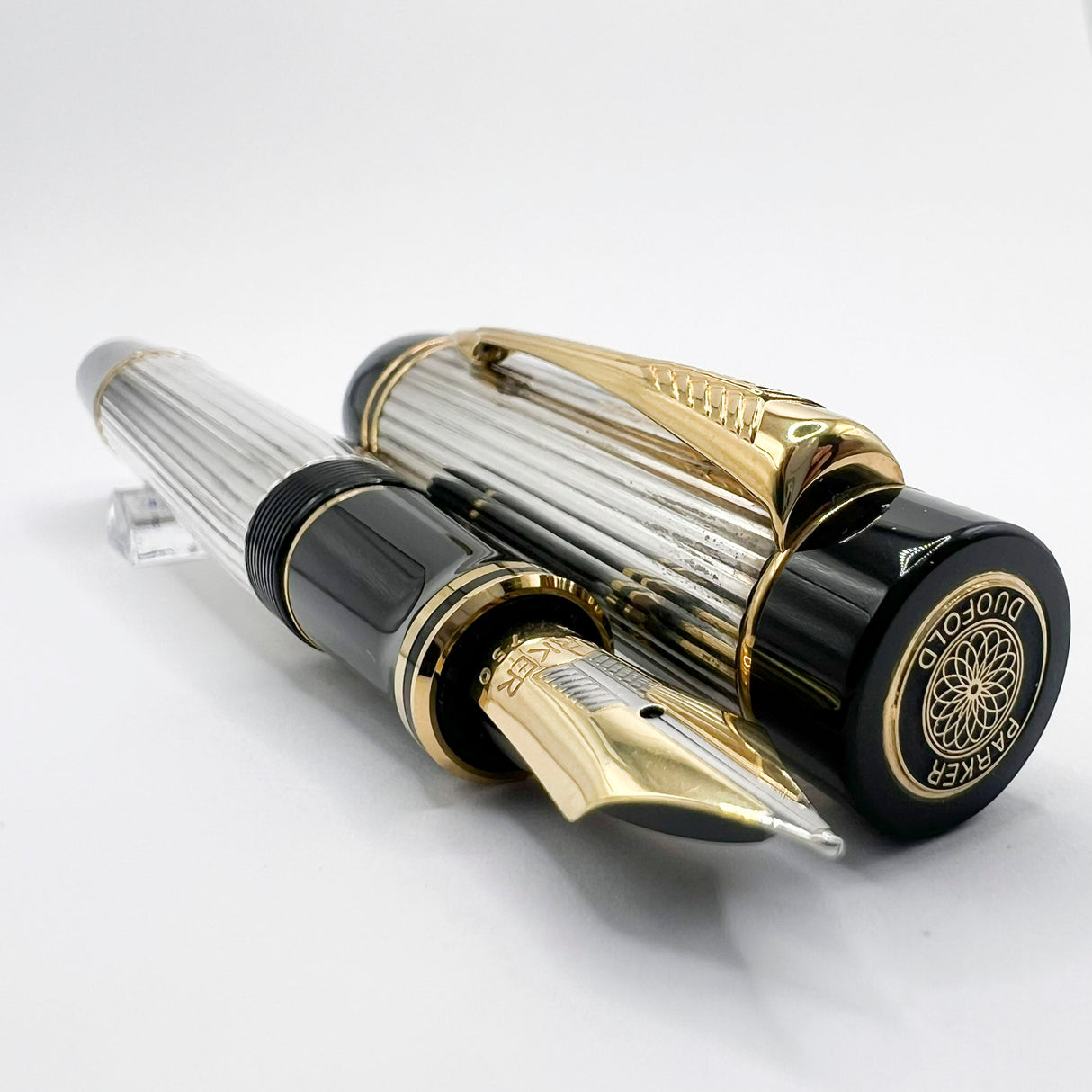 Parker Duofold Centennial (Largest Size)  Sterling Silver Fountain Pen - Medium  18kt Gold Nib