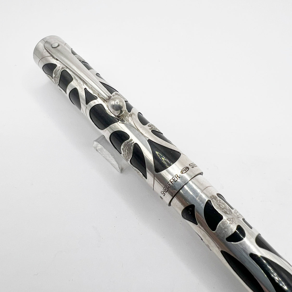 Sheaffer Nostalgia Sterling Silver Filigree Fountain Pen - Medium 18kt Gold Nib