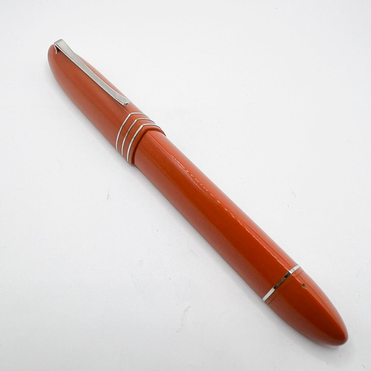 OMAS #360 for Armando Simoni Club Orange Triangulated  Fountain Pen (Circa 1999) - Medium 18kt Gold Nib