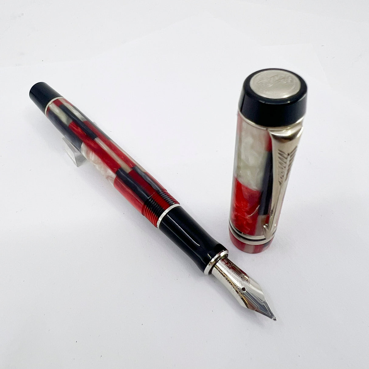 Parker Red Mosaic International Duofold Fountain Pen - Medium 18kt Gold Nib