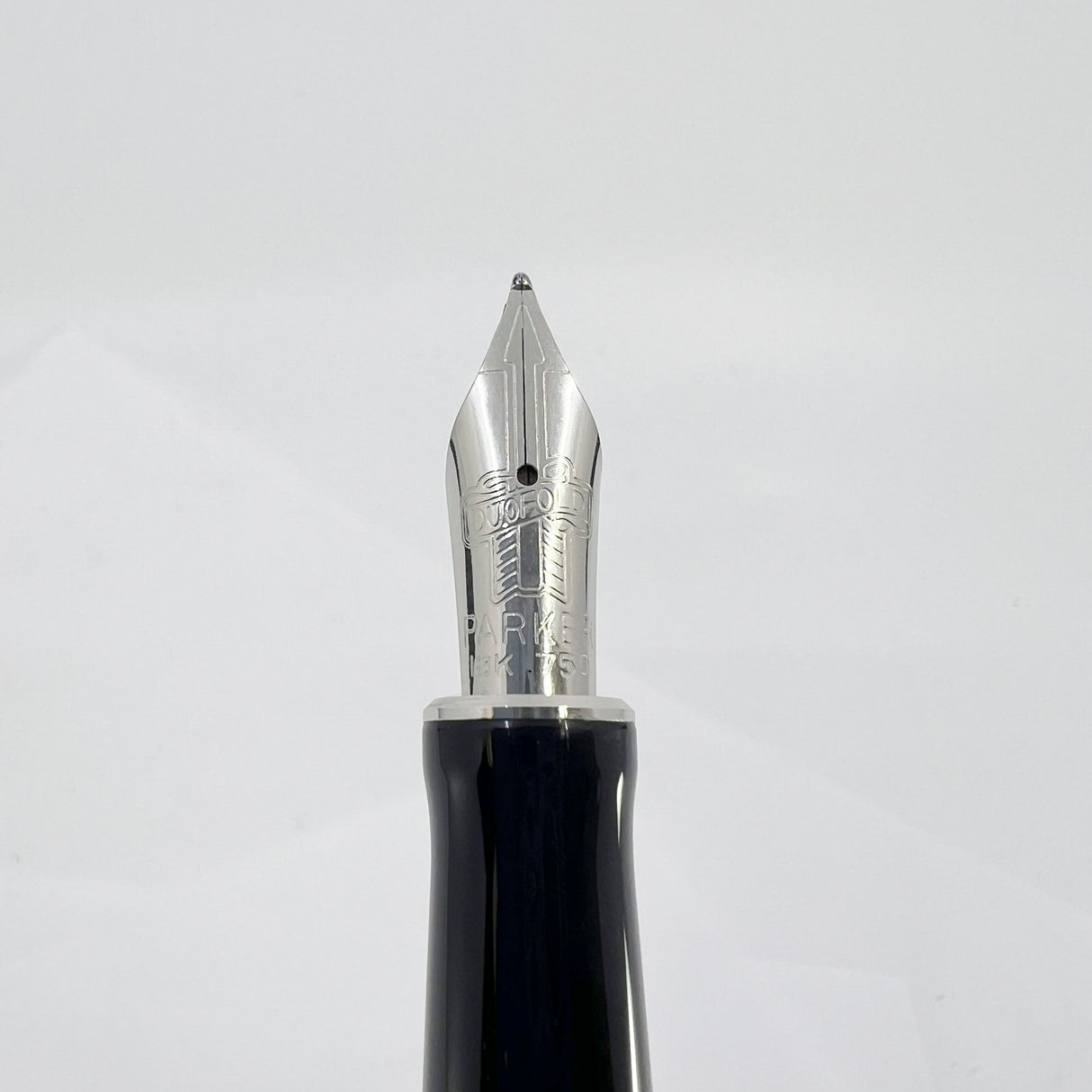 Parker Red Mosaic International Duofold Fountain Pen - Medium 18kt Gold Nib