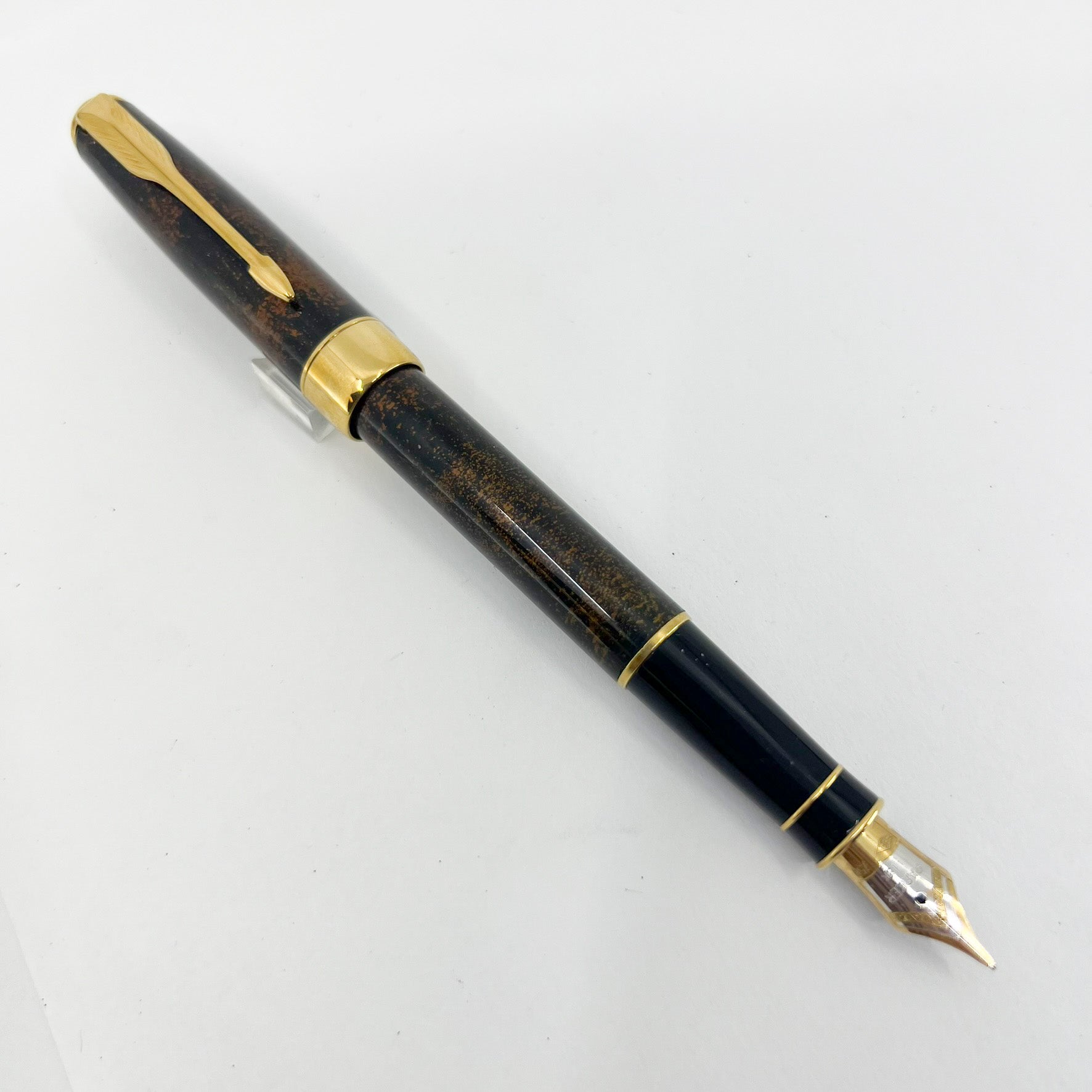 Parker Sonnet Chinese Laque Vision Fonce/Dark Brown & Gold Flecks