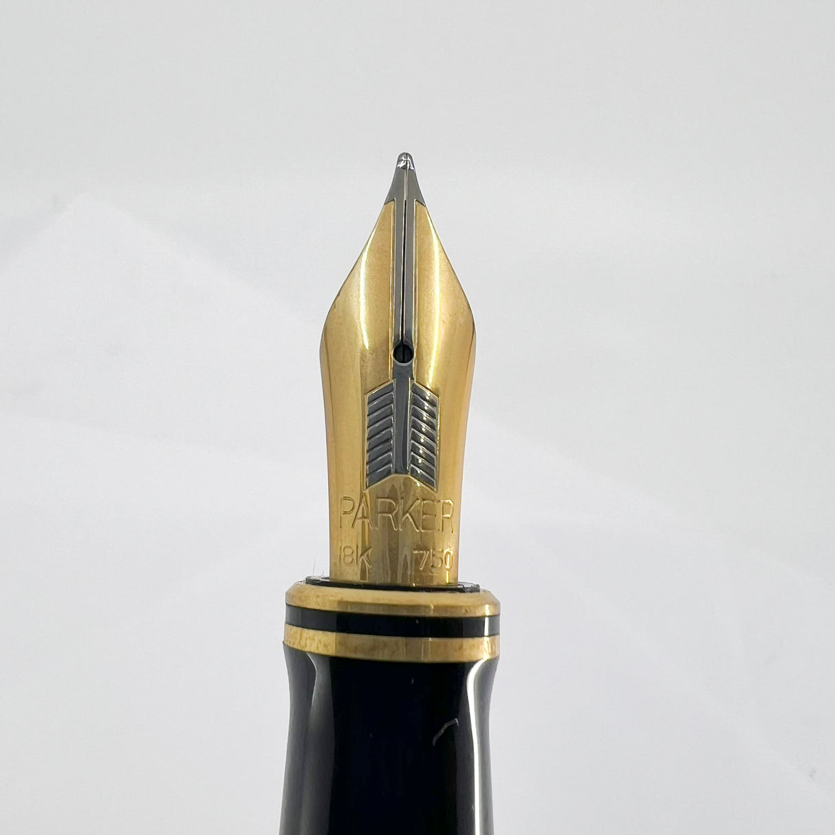 Parker Norman Rockwell Duofold Centennial Limited Edition Unique Swirly  Black & Pearl Fountain Pen - Medium 18kt Gold Nib -  Trim Rings and the Cap Top Medallion are Solid 18k Gold!