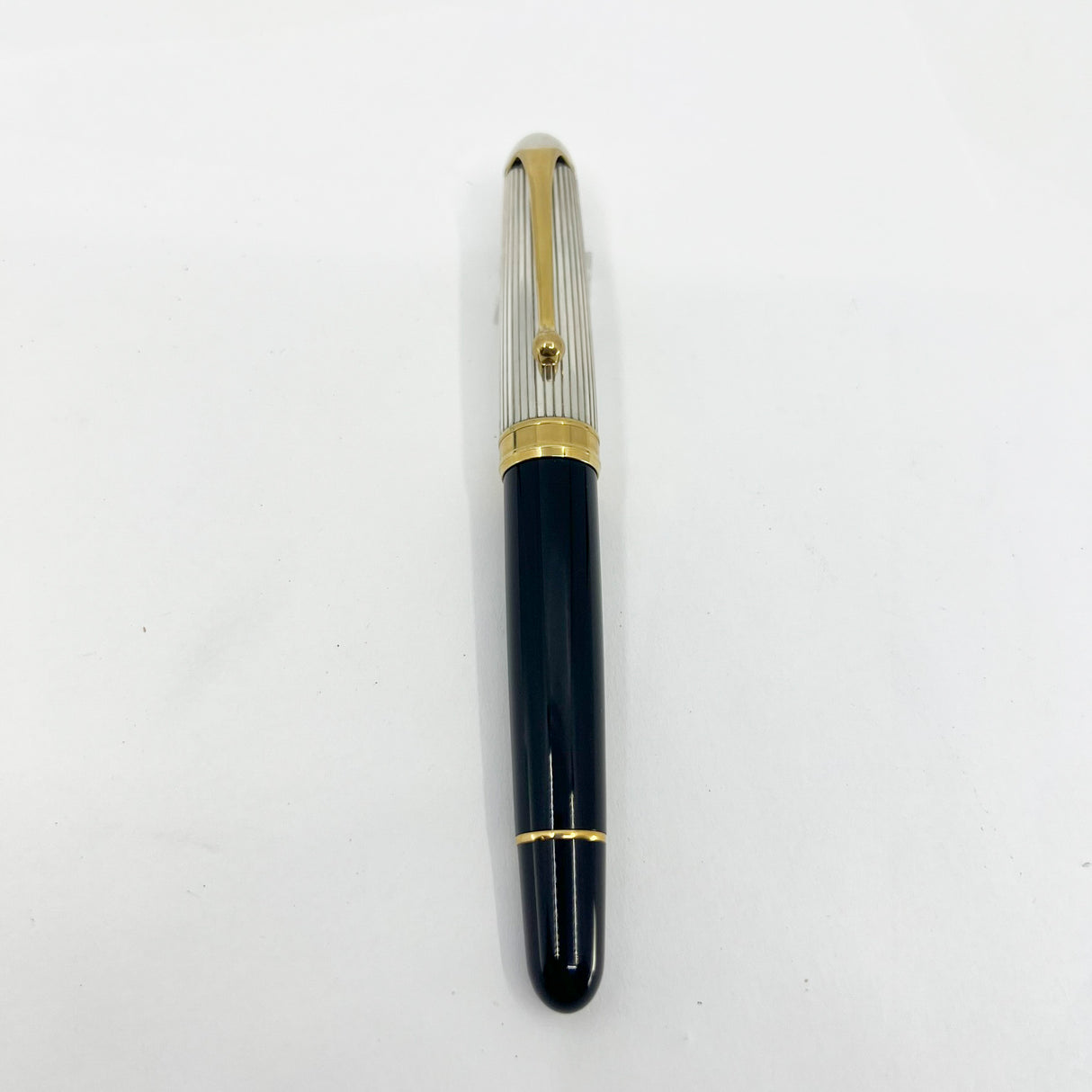 Aurora Large #88 Sterling Silver Cap Fountain Pen - Medium 14kt Gold Nib