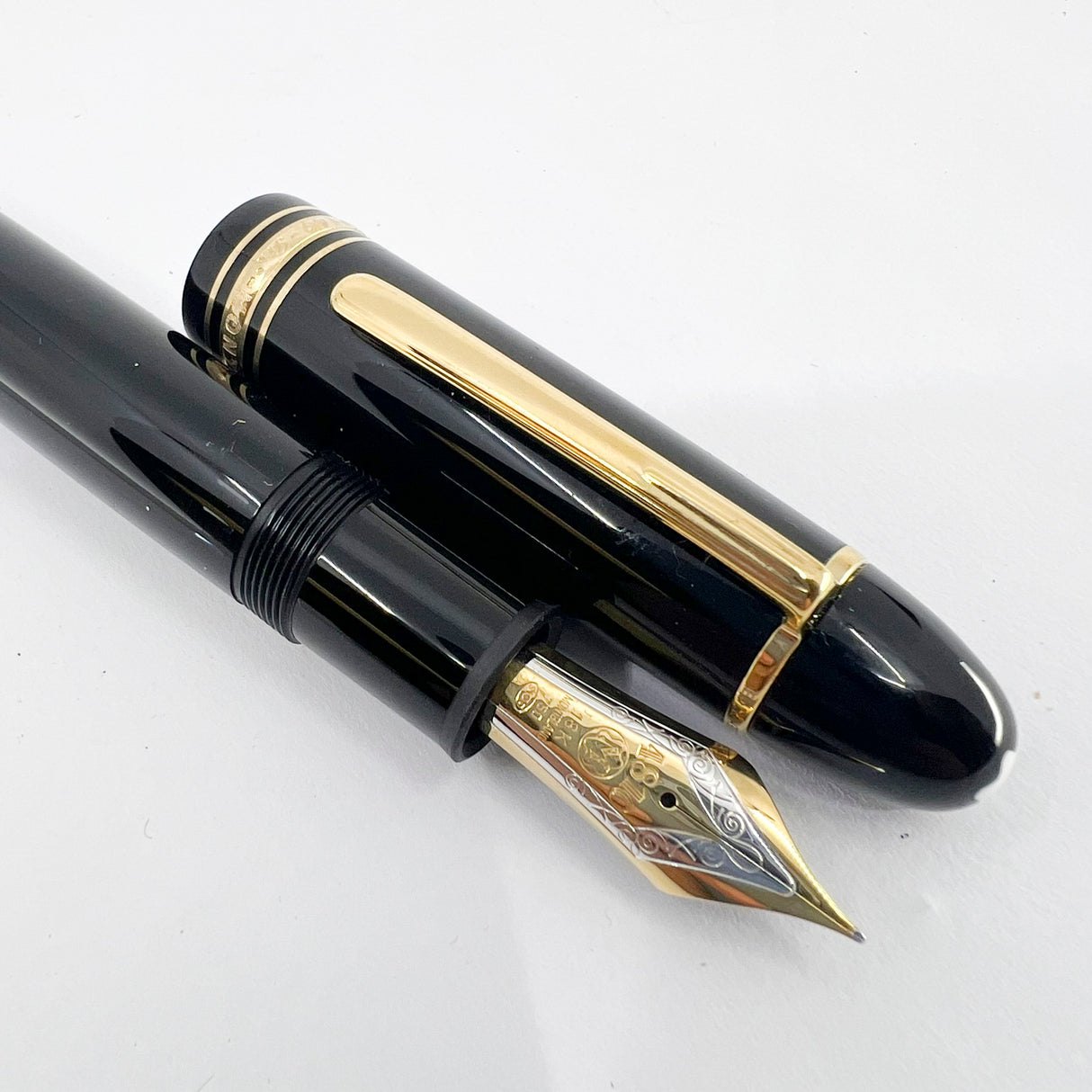 Montblanc Meisterstuck #149 Fountain Pen - Largest Of The Meisterstucks - Medium 18kt Gold Nib - MINT!