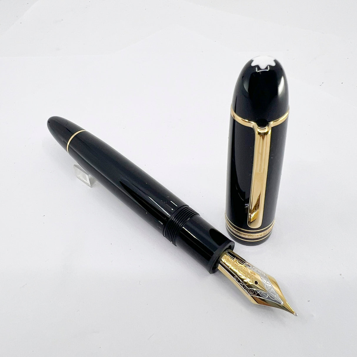 Montblanc Meisterstuck #149 Fountain Pen - Largest Of The Meisterstucks - Medium 18kt Gold Nib - MINT!