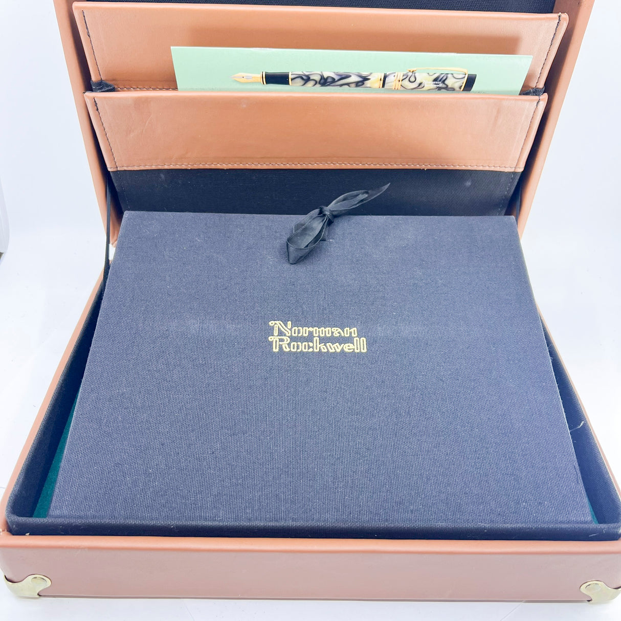 Parker Norman Rockwell Duofold Centennial Limited Edition Unique Swirly  Black & Pearl Fountain Pen - Medium 18kt Gold Nib -  Trim Rings and the Cap Top Medallion are Solid 18k Gold!