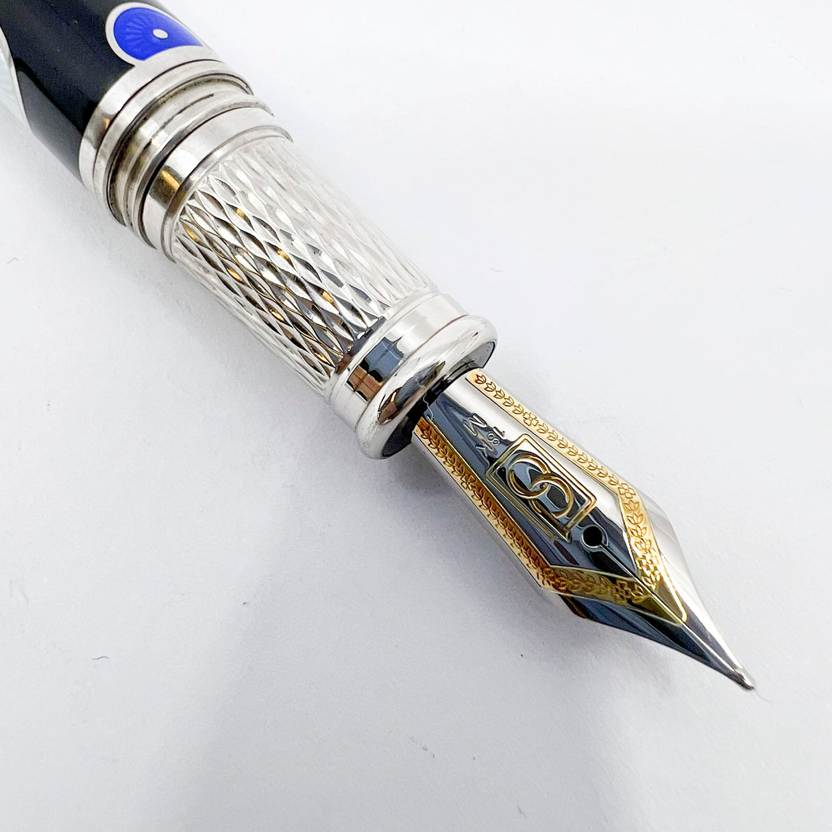David Oscarson Pierrot Pierrette Fountain Pen Limited Edition of 88 Pens - Medium 18kt Gold Nib
