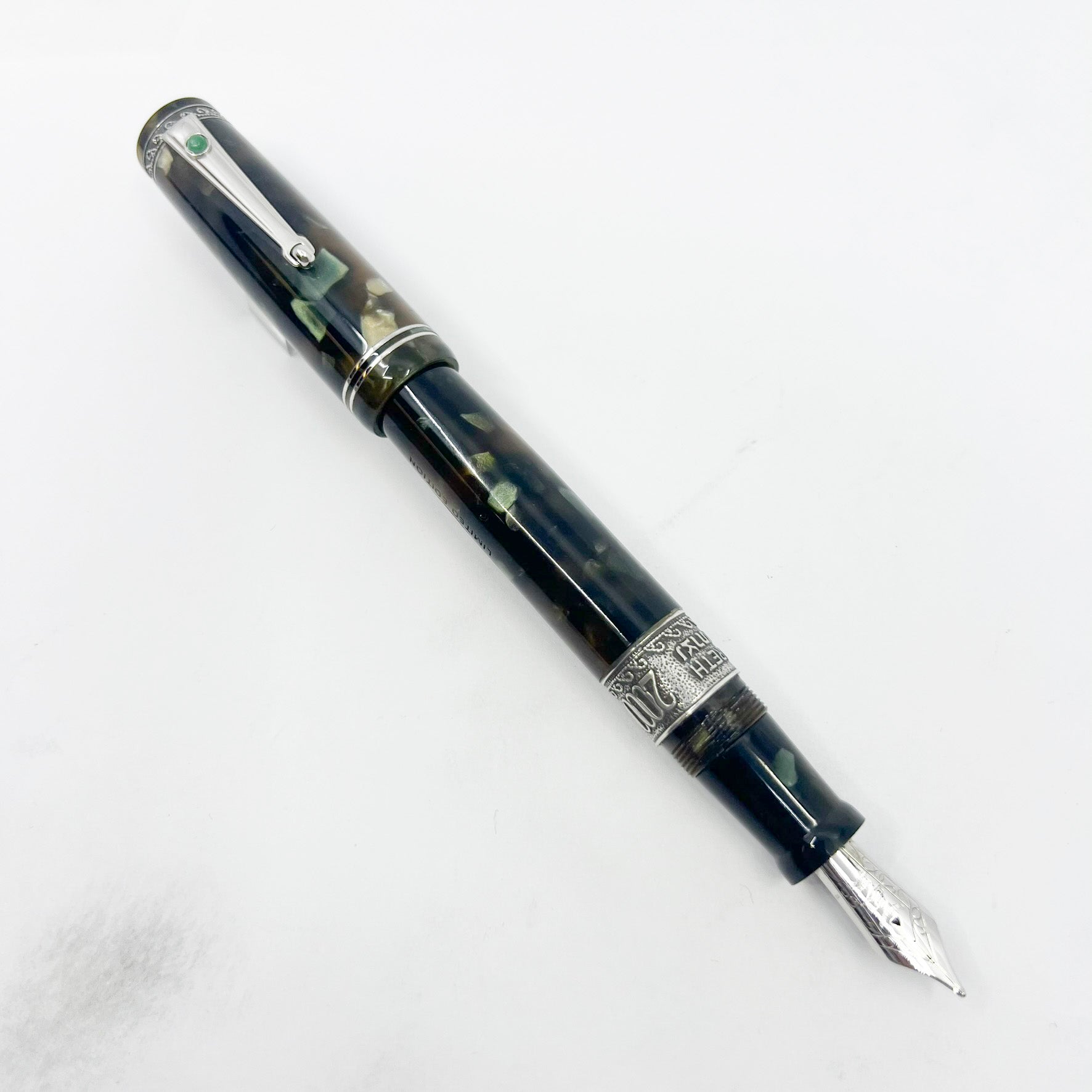 限定2000本 デルタ ナザレ リミテッドエディション 18K NAZARETH Delta Nazareth 2000 Limited Edition Fountain Pen - Broad 18kt Gold