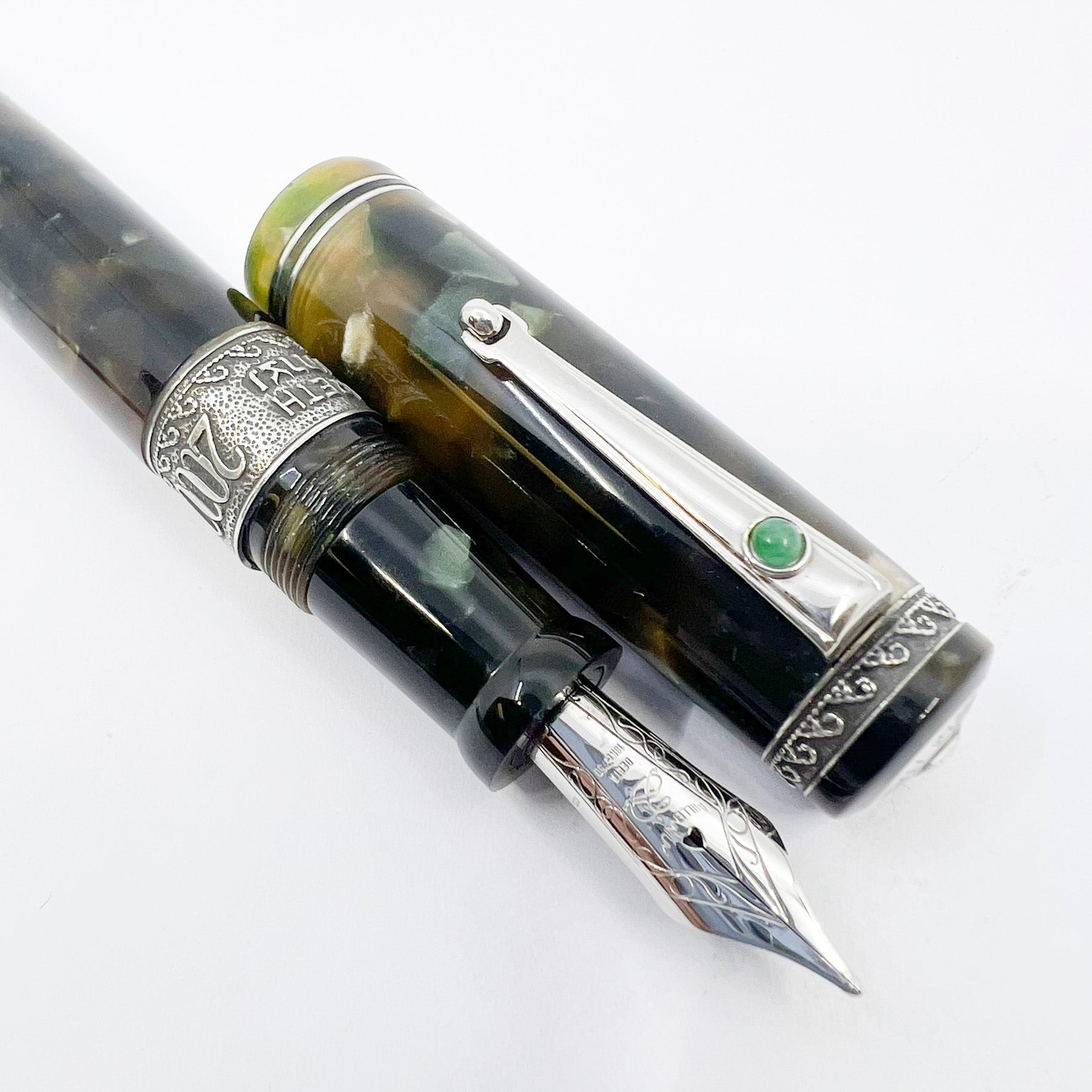 Delta Nazareth 2000 Limited Edition Fountain Pen - Broad 18kt Gold