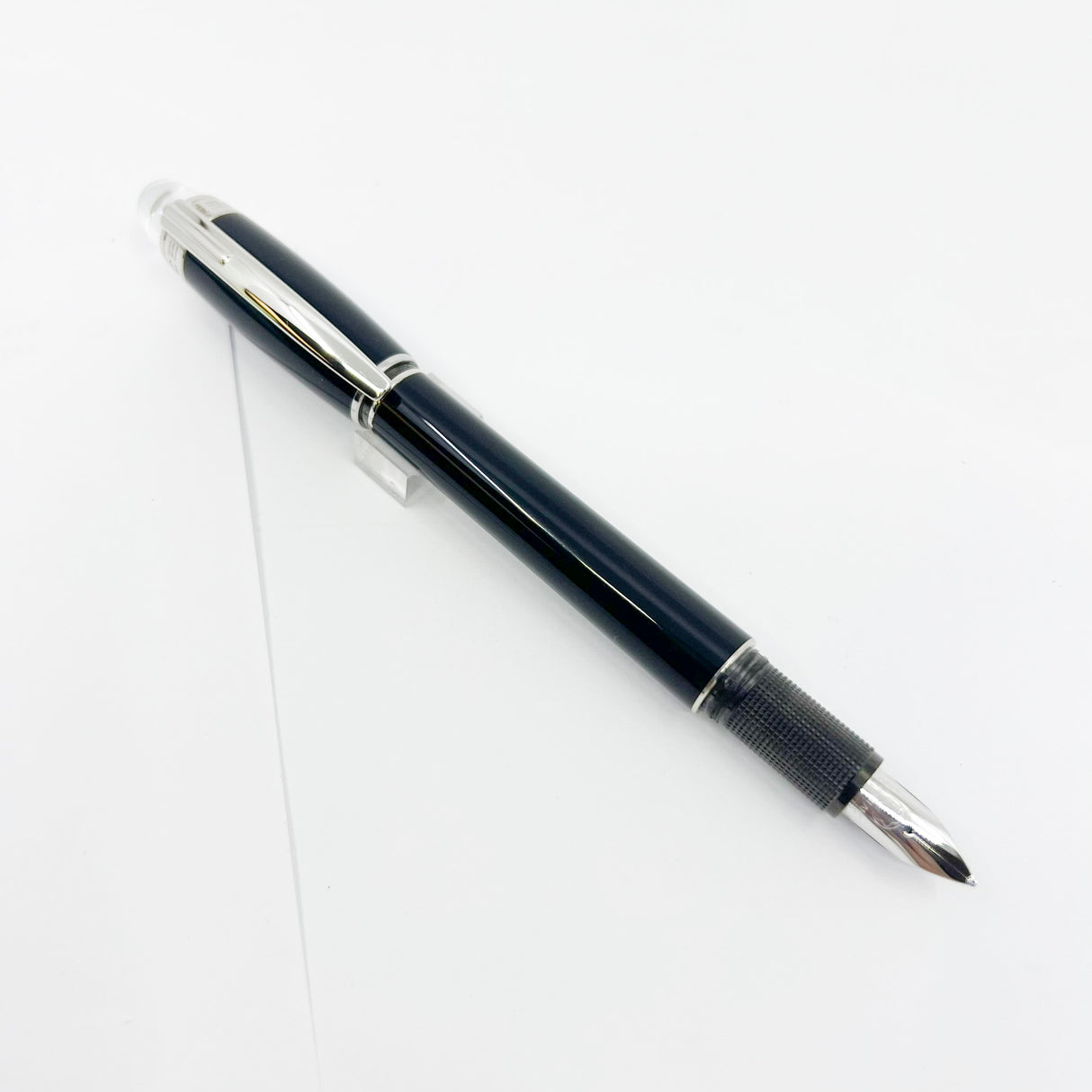 Montblanc Starwalker Black Resin Fountain Pen - Medium 14kt  Gold Nib