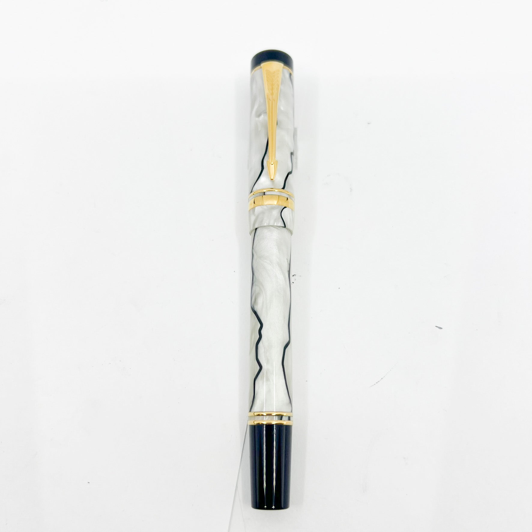Parker Duofold International Lustrous Pearl & Black Fountain Pen
