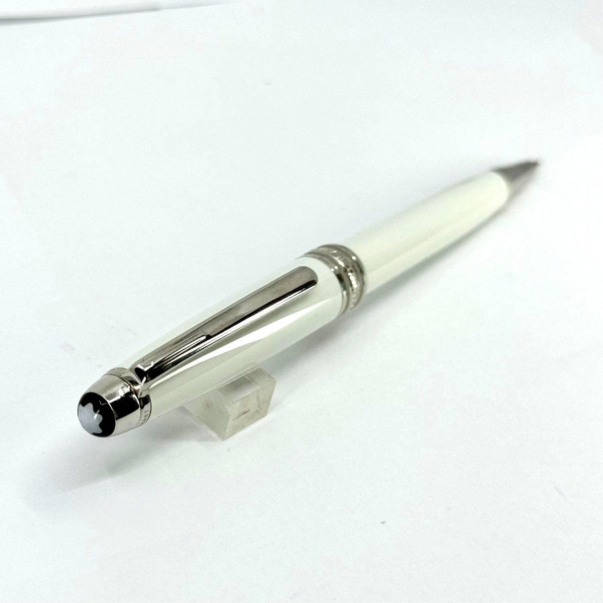 Montblanc Meisterstuck White Classique Mechanical Pencil 0.7mm Lead -Tribute to Mont Blanc Mountain