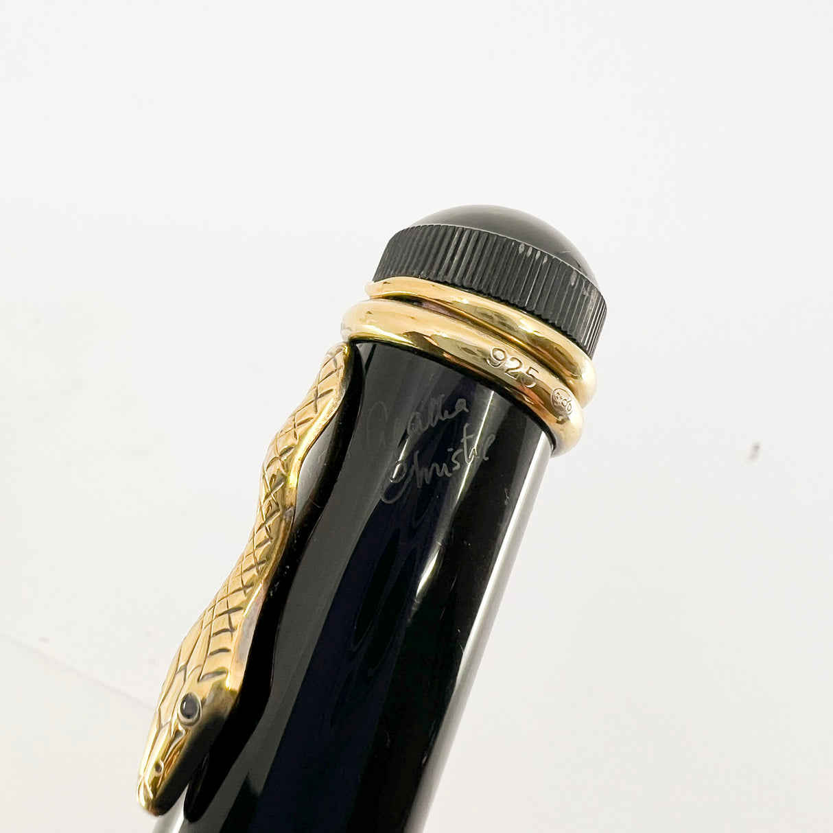 Montblanc Agatha Christie Vermeil (Gold Plating Over Sterling Silver) Limited Edition Fountain -Medium 18 Kt Gold Nib Pen                                        - Medium 18kt Gold Nib (Copy)