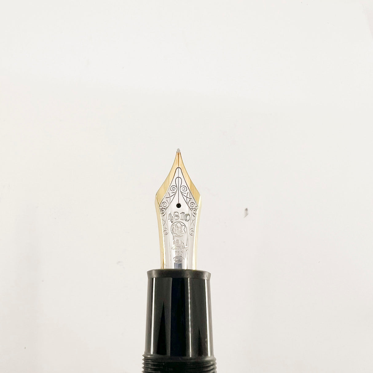 Montblanc Meisterstuck Black Resin #149 (Largest) Fountain Pen - Flexible Fine 18kt Gold Nib
