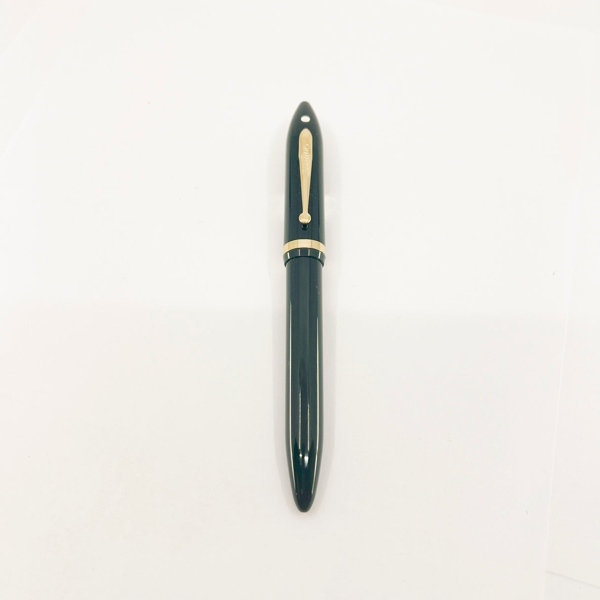 Sheaffer Hunter Green Balance Fountain Pen - Fine 18kt Gold Nib