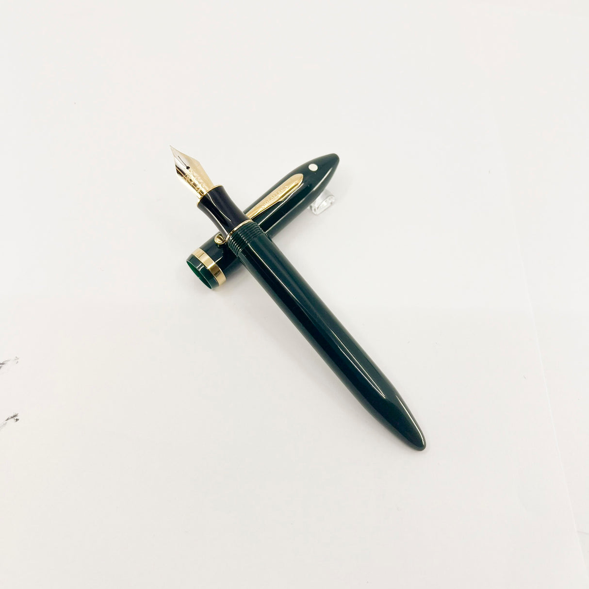 Sheaffer Hunter Green Balance Fountain Pen - Fine 18kt Gold Nib