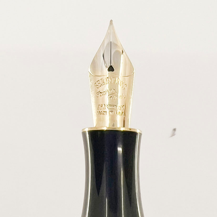 Sheaffer Hunter Green Balance Fountain Pen - Fine 18kt Gold Nib
