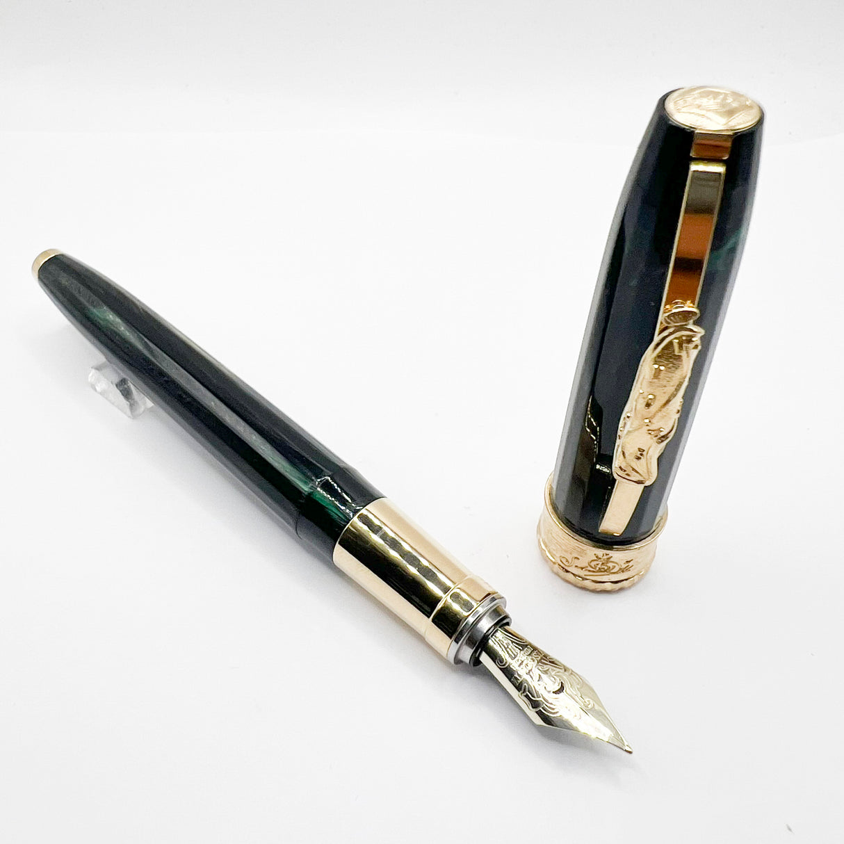 Visconti Salvador Dali Dance of Time Fountain Pen -  Medium Gold-Plated Nib