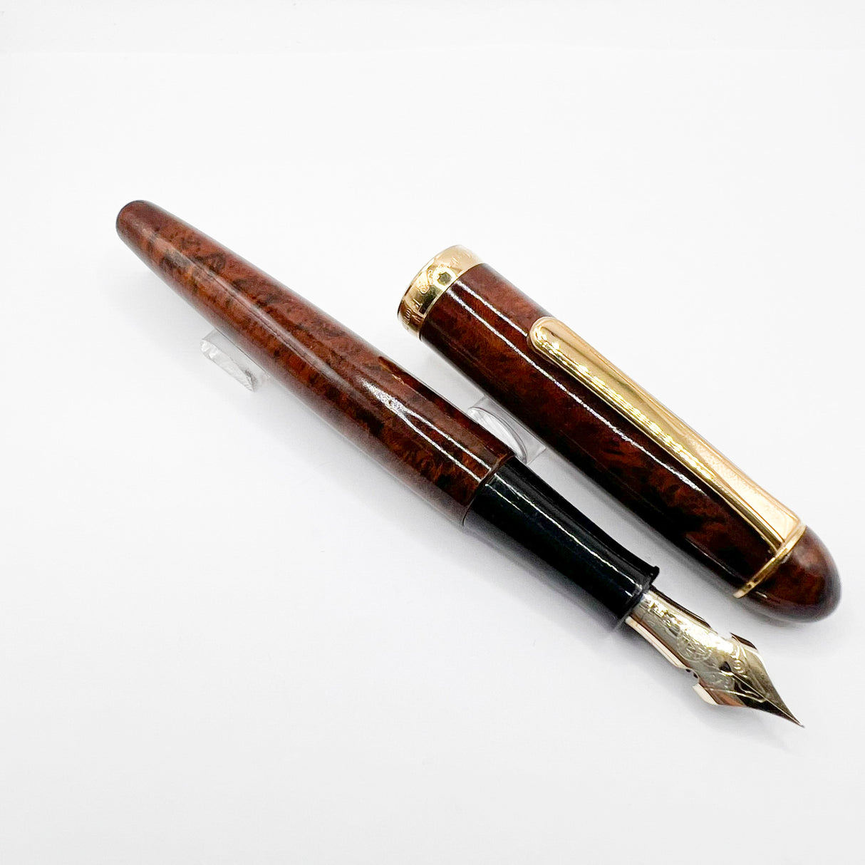 Early Nakaya Briarwood Fountain Pen - Fine 14kt Gold Elastic Nib