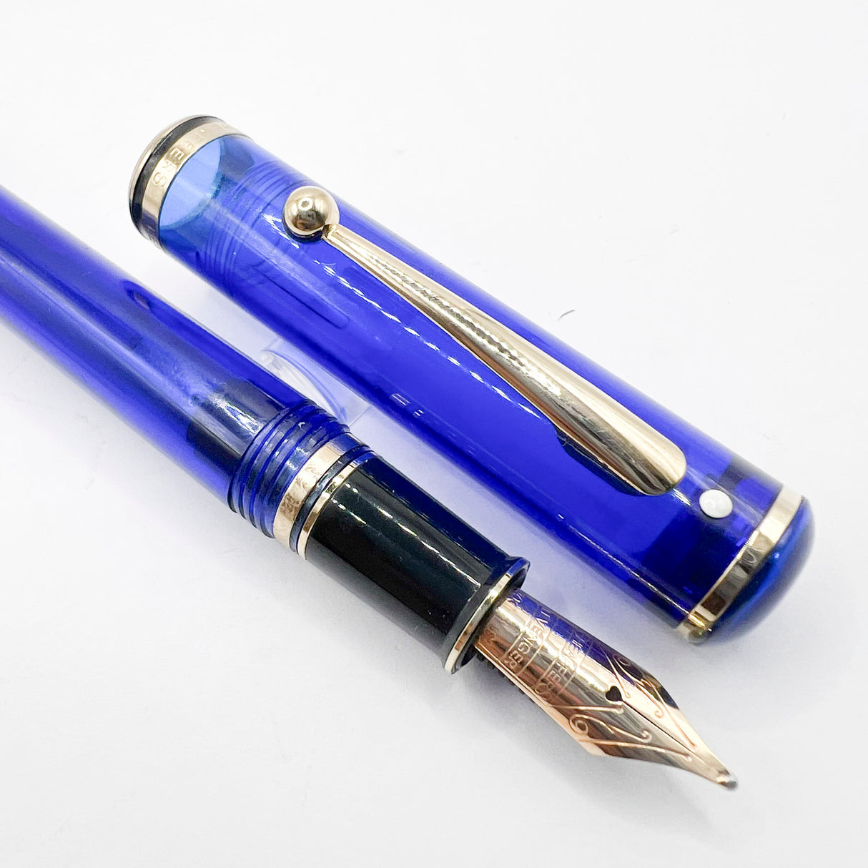 Sheaffer for Levenger Translucent Mediterranean Blue Connaisseur Fountain Pen -  Broad 14kt Gold Nib