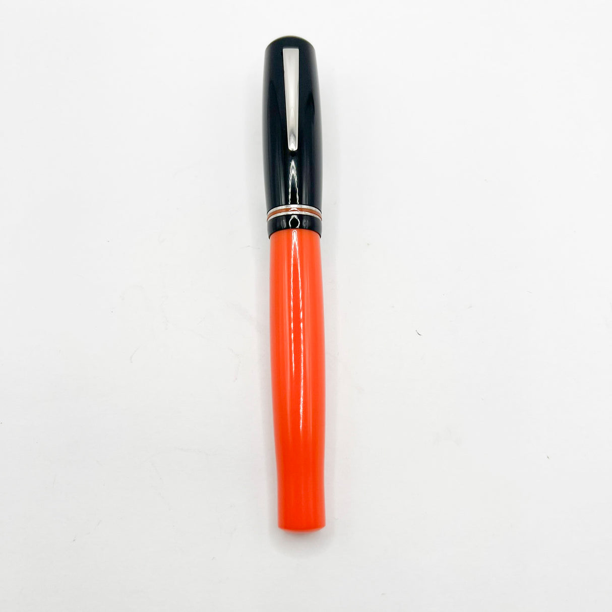 Delta #366 Fountain Pen - Black Cap/Orange Barrel -  Medium 18kt Gold Nib