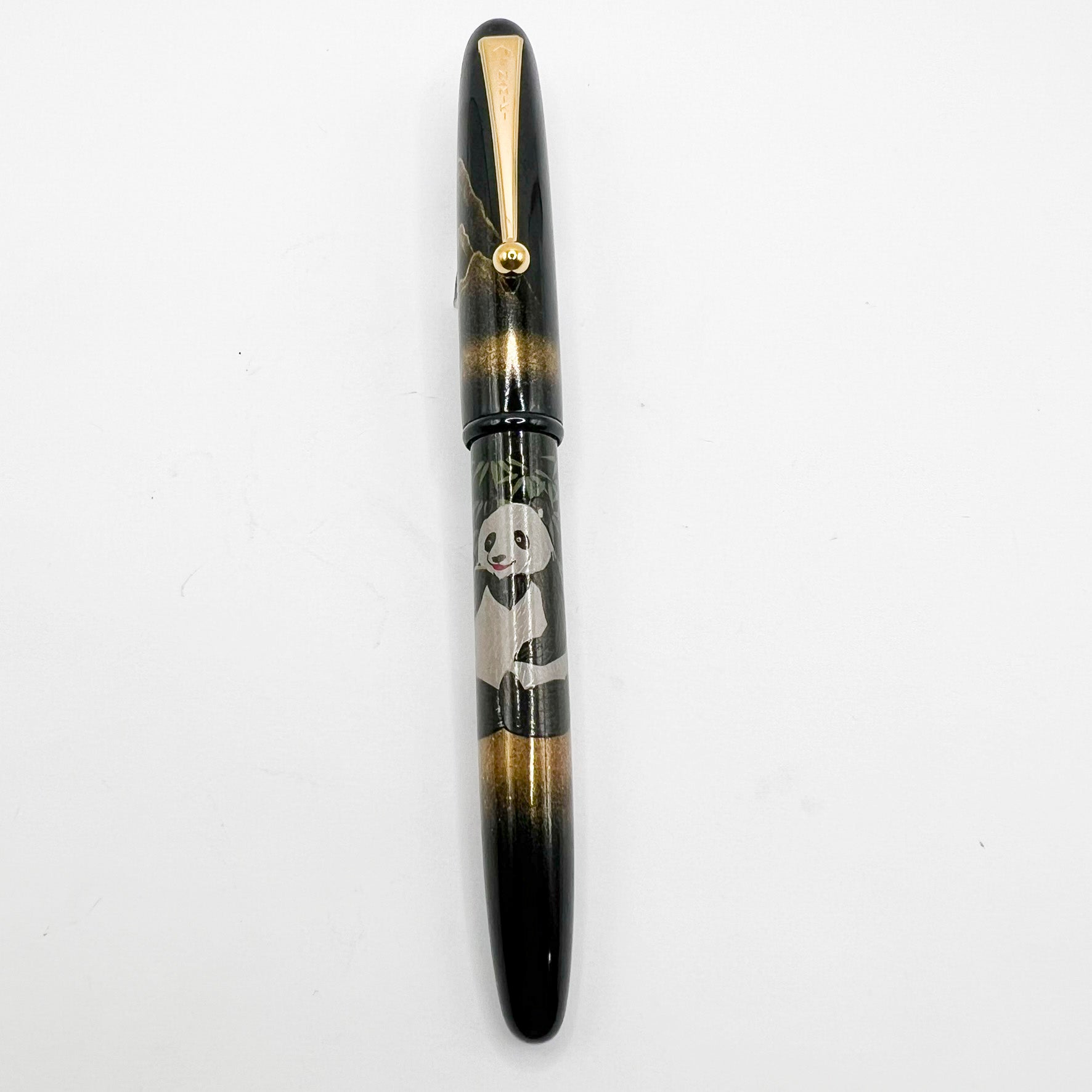 NaoMaki Namiki Yukari Panda Limited Edition Maki-e Fountain Pen - Broad