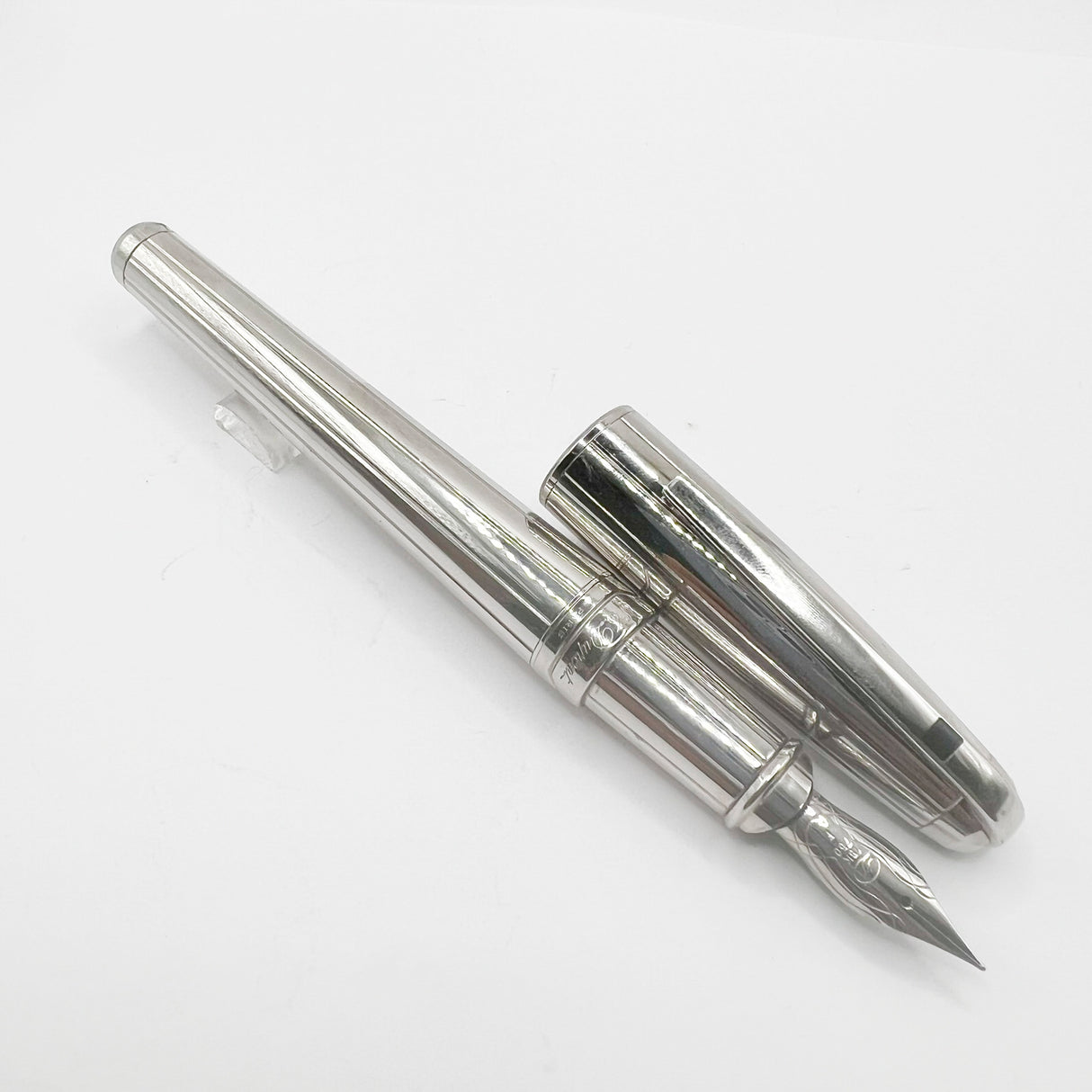 S. T. Dupont Orpheo (Largest Size) Palladium Plated Fountain Pen -  Fine 18kt Gold Nib