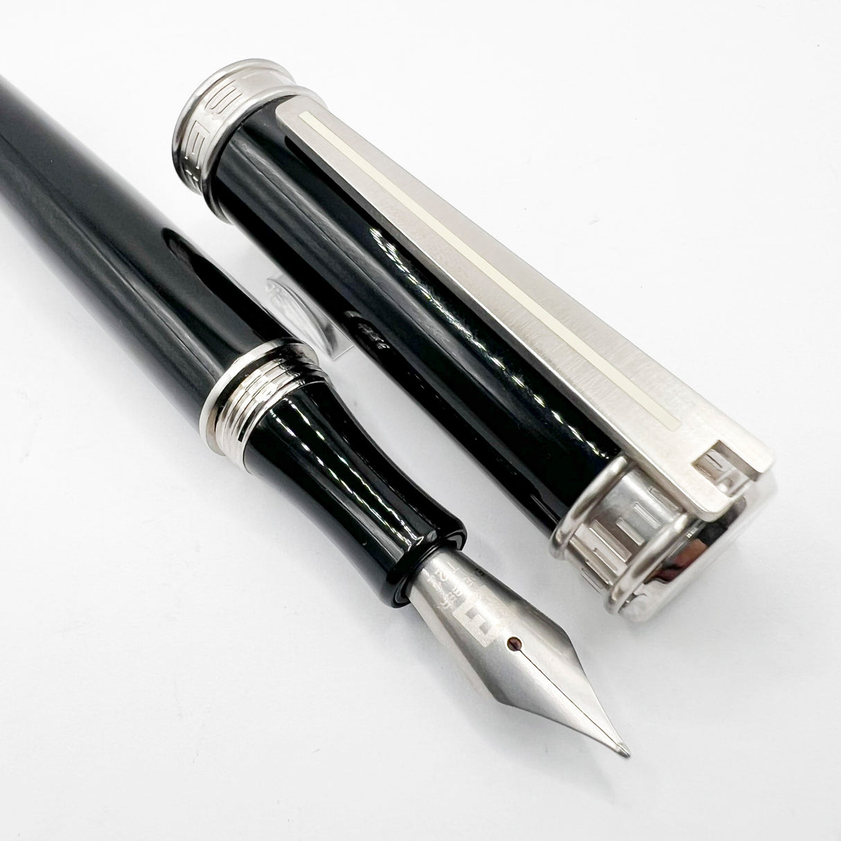 Edelberg (Swiss) Tachys Large Fountain Pen - Semi-Flexible Titanium Fine Nib