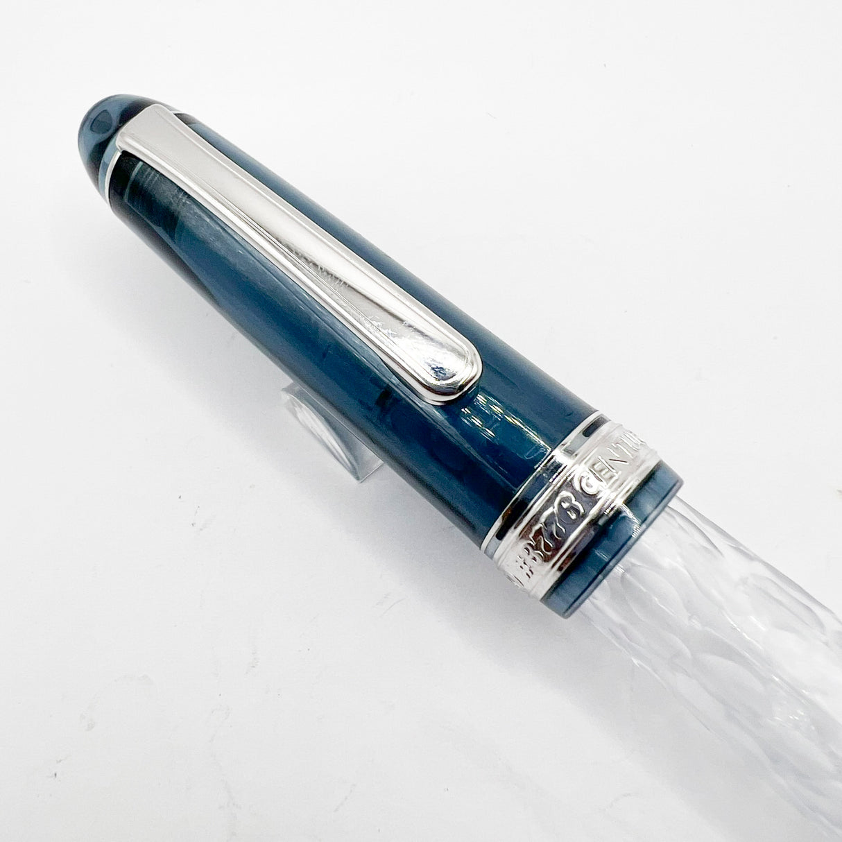 Platinum Limited Edition #3776 Century Fuji Unkei "Kinu-Gumo" Fountain Pen - Fine 14kt Gold Nib