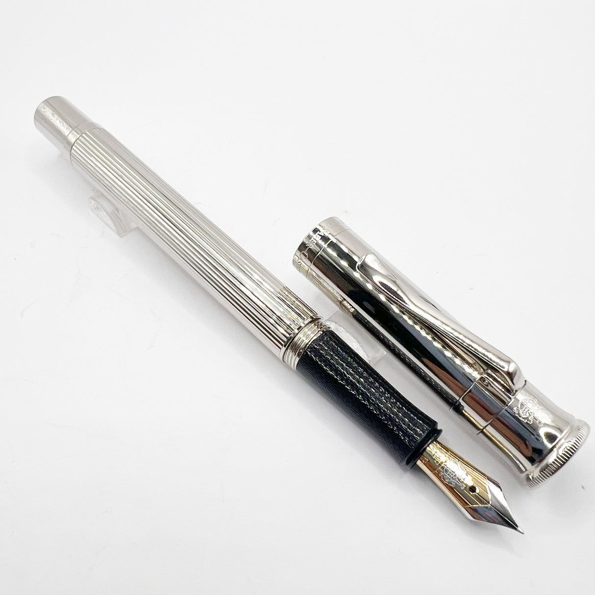 Graf von Faber Castell Platinum-Plated Classic Fountain Pen -  Fine 18kt Gold Nib