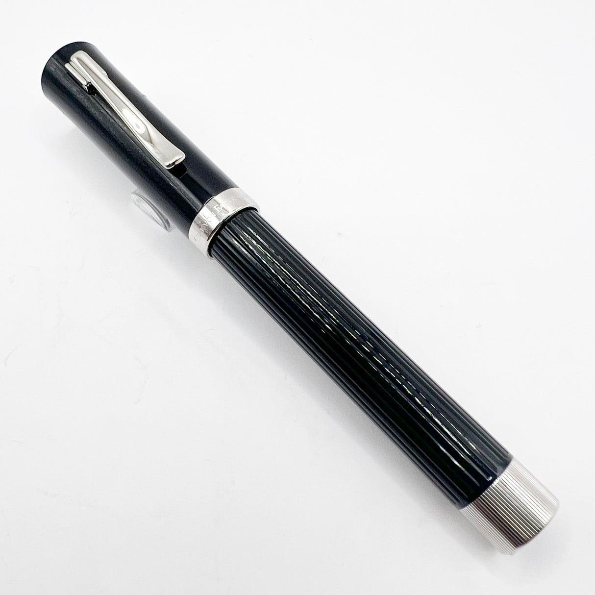 Graf von Faber Castell Intuition Fountain Pen - Black Smooth Resin  Cap/Black Fluted Resin Barrel - Fine 18kt Gold Nib