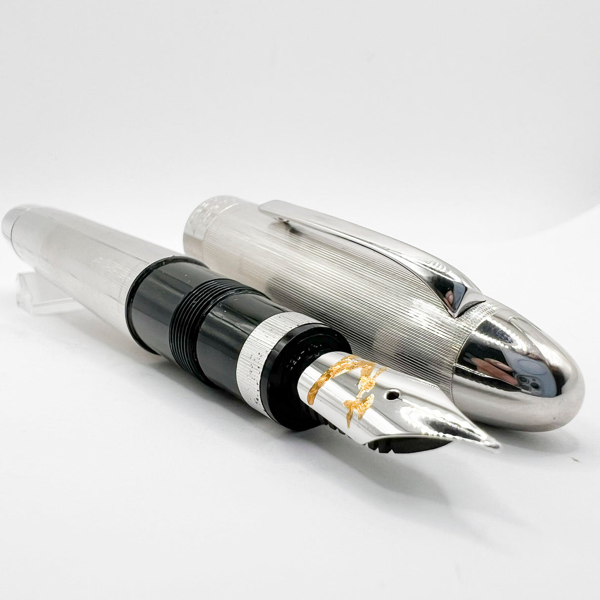 OMAS Large Ogiva Style Richard Hennessy Cognac Special Edition  Fountain Pen - Medium 18kt Gold Nib