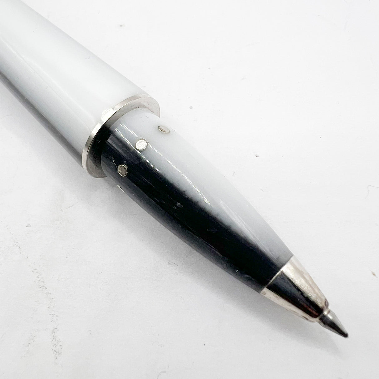 Nettuno (Italy)  "Shark" Oversized Convertible Rollerball/Ballpoint Limited Edition # 31/400