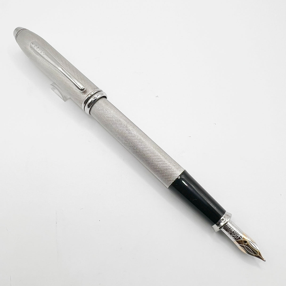 Cross Pinnacle Sterling Silver Barleycorn Fountain Pen -  Fine 18kt Gold Nib