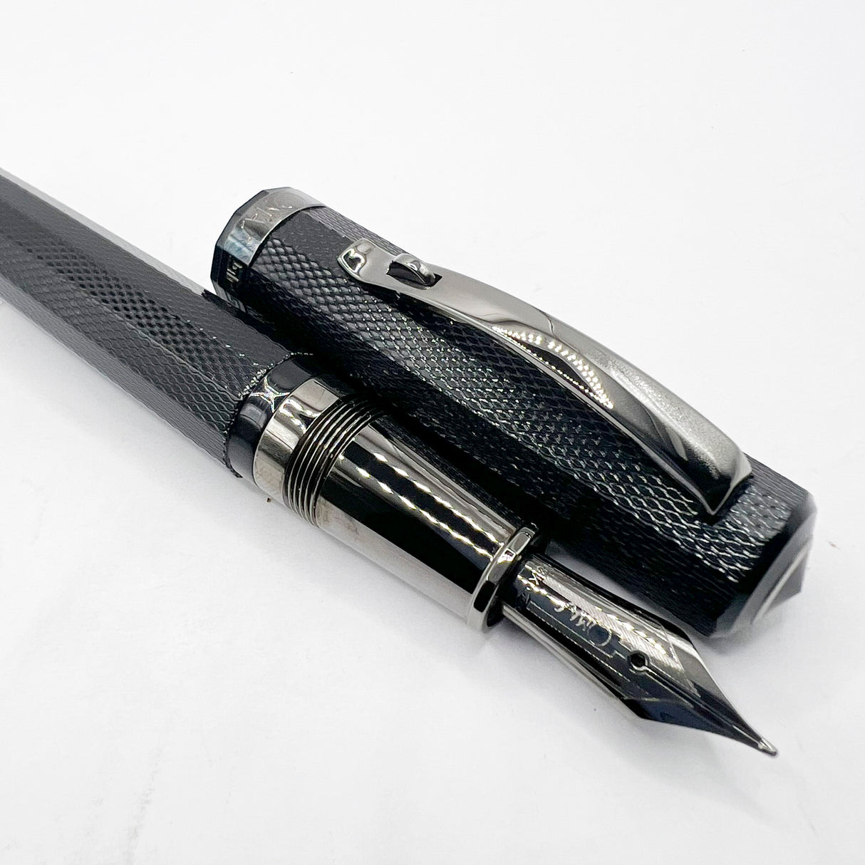 OMAS Arte Italiana "Noir" Large Paragon Guilloche Fountain Pen - Medium 18kt Gold Nib