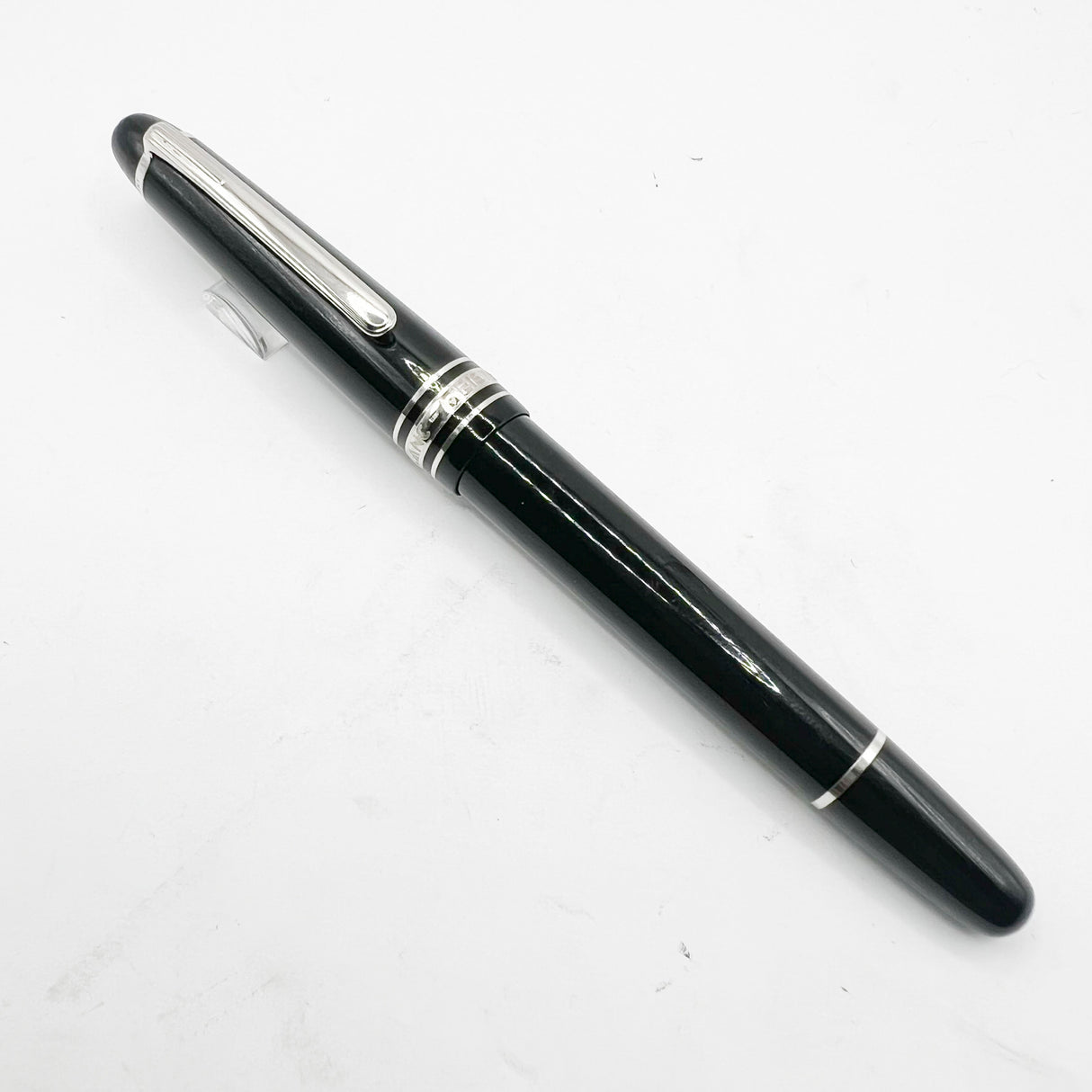 Montblanc Meisterstuck Black Resin #145 Classique Platinum-Plated Trim Fountain  Pen - Medium  14kt Kt Gold Nib