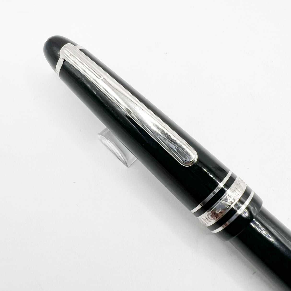 Montblanc Meisterstuck Black Resin #145 Classique Platinum-Plated Trim Fountain  Pen - Medium  14kt Kt Gold Nib