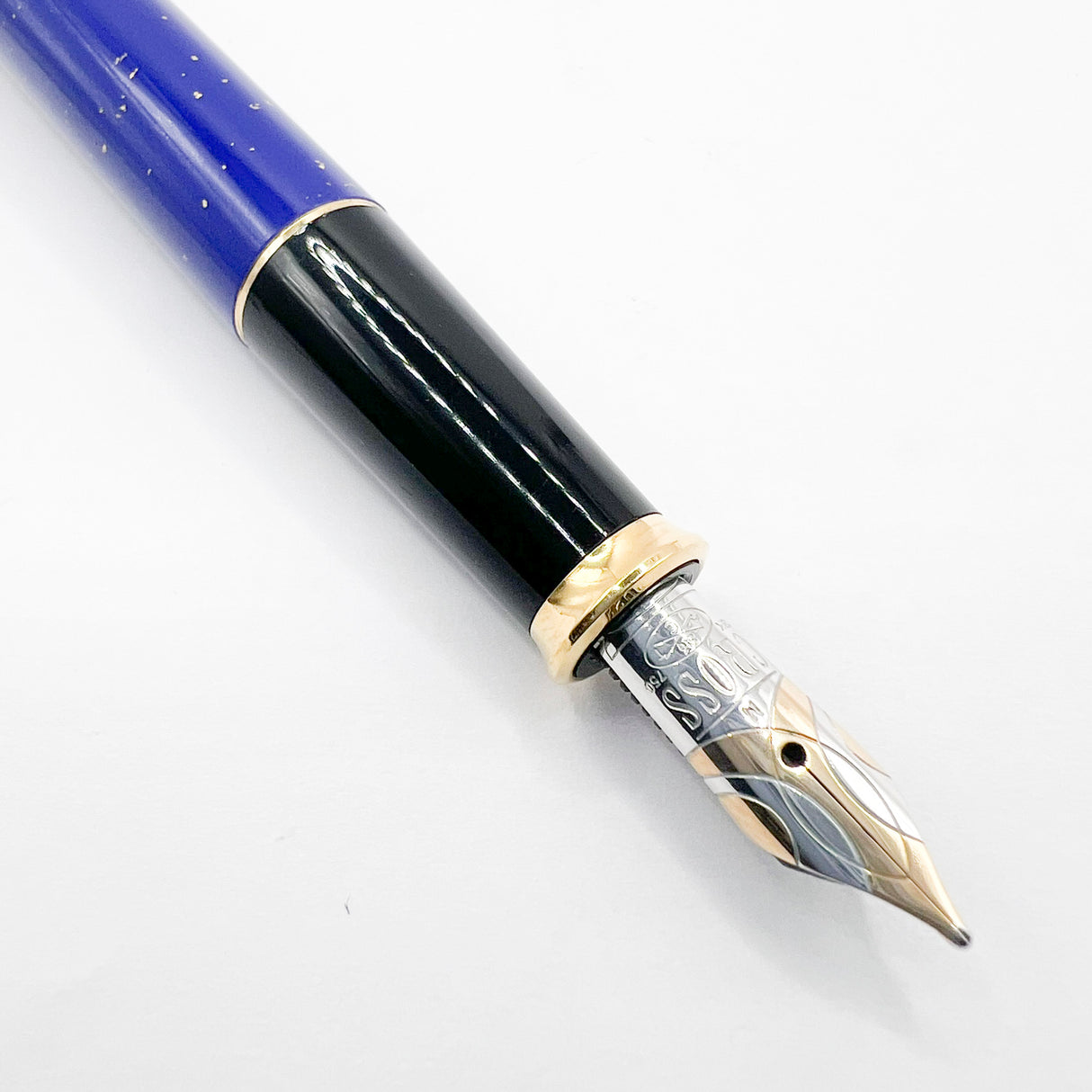 Cross Townsend Blue Lapis Lazuli/ 22K Gold Dust Fountain Pen - Medium  18kt Kt Gold Nib