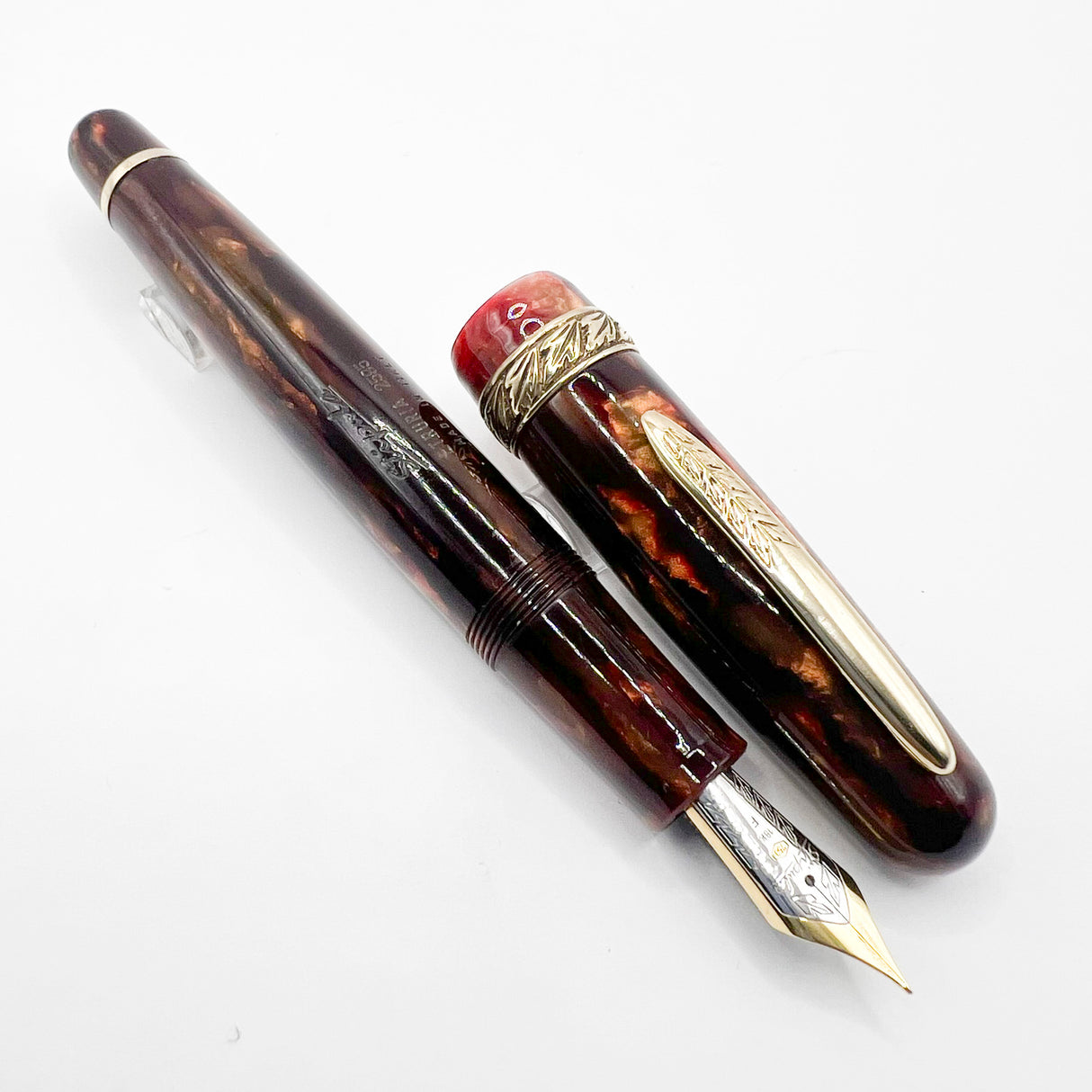 Stipula Early Etruria Variegated Burgundy & Amber Celluloid Fountain Pen- 9kt Gold Cap Band & Trim  -   Fine 18Kt Gold Nib