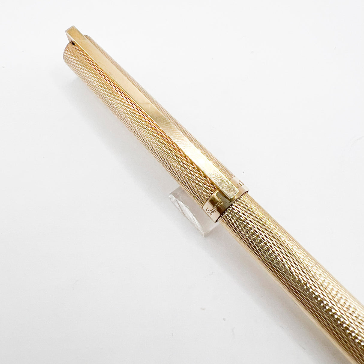S.T. Dupont Full Covered Gold-Plated Barleycorn Classic  Fountain Pen- Medium 18kt Gold Nib
