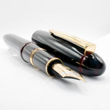 Platinum Izumo Urushi Akatame (Red) Oversized Fountain Pen - Medium 18 Kt Gold Nib