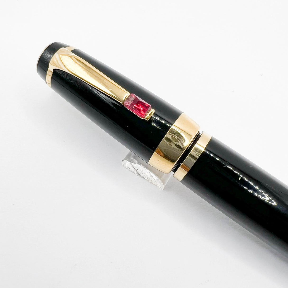 Montblanc Boheme Black Retractable Nib Fountain Pen- Fine 14 Kt Gold Nib