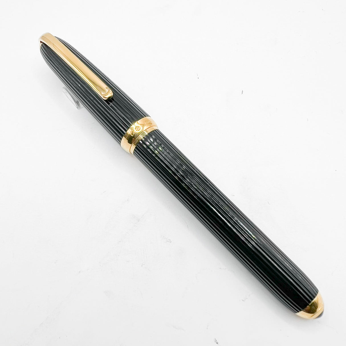 Cartier - Louis Cartier Black Fluted Rollerball - Gold-Plated Trim